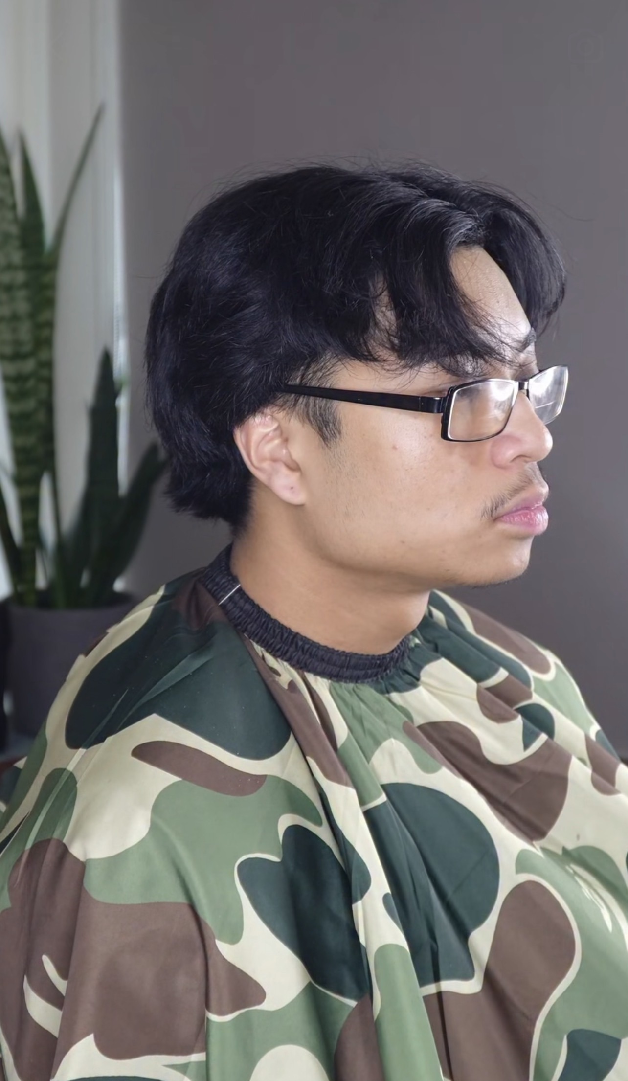 Long hairstyle before a cut at Quavious Cuts